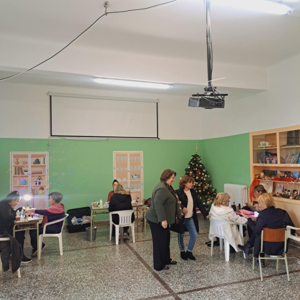 Εθελοντική Προσφορά από Επαγγελματίες Ομορφιάς στο Δημοτικό Σχολείο Πλάκας Κερατέας Λαυρεωτικής